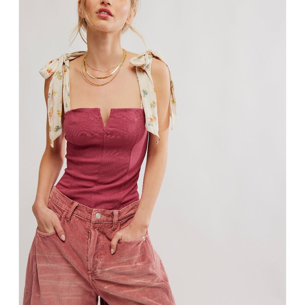 🆕 FREE PEOPLE Printed Lola Bodysuit / Earth Red